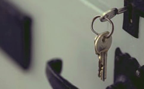 微笑是一把神奇的鑰匙作文