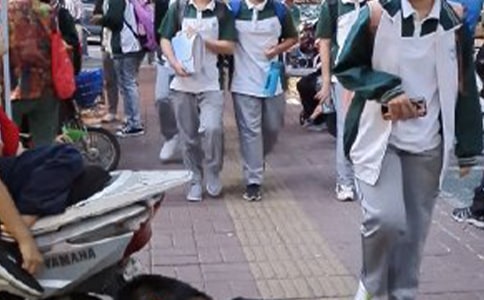 中學(xué)生周記模板10篇