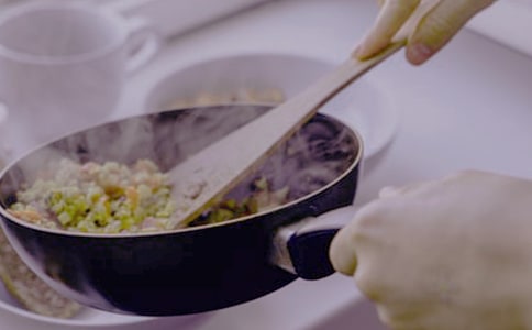 �ҕ����������