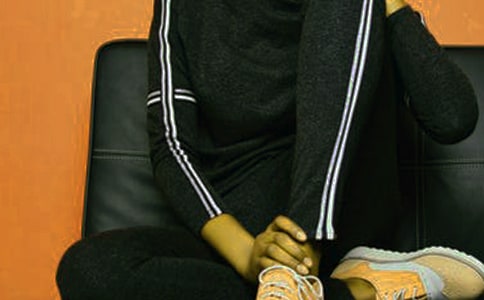 如何培養(yǎng)寶寶正確的坐姿