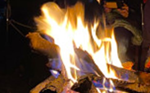 篝火晚會(huì)活動(dòng)主持詞