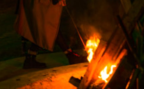 夏令營篝火晚會主持詞